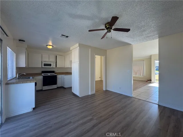 974 N Darfield, Covina, California 91724