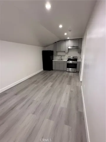 9013 Oneida, Los Angeles, California 91352
