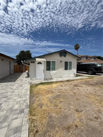 9013 Oneida, Los Angeles, California 91352