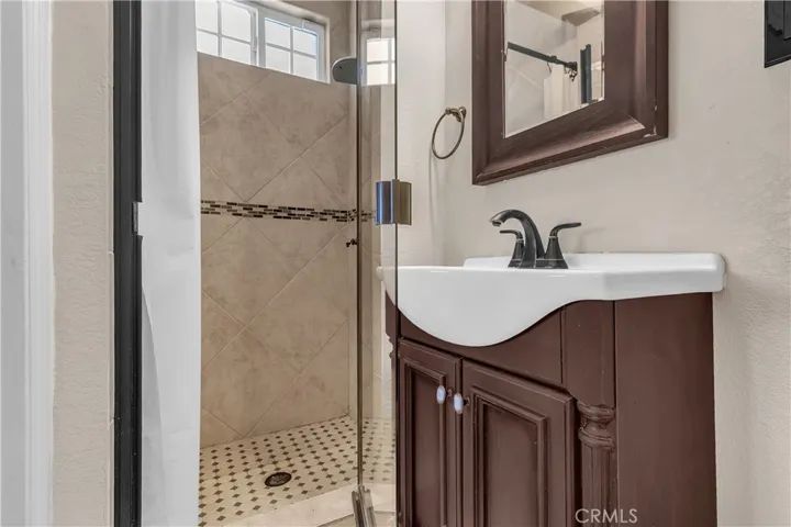 5944 Pennswood, Lakewood, California 90712