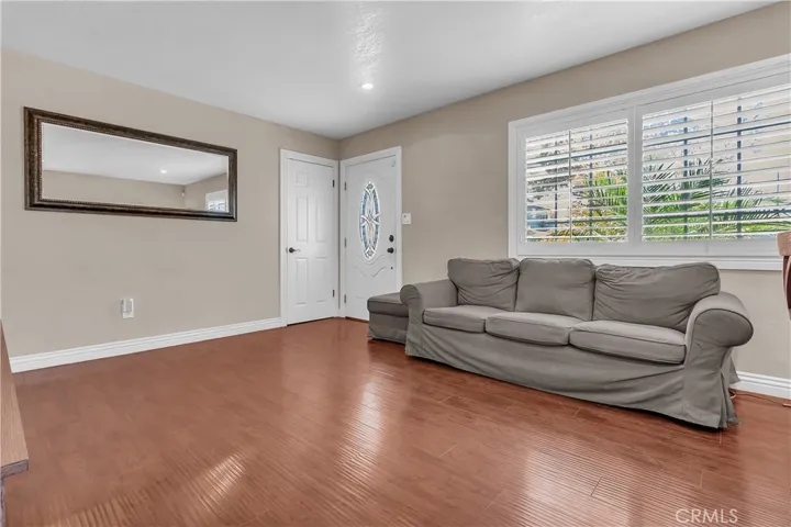 5944 Pennswood, Lakewood, California 90712