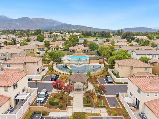 HOA Grounds