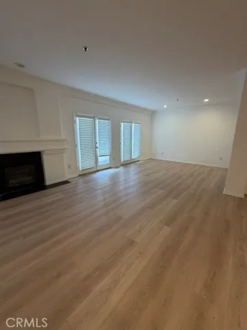 12011 205 Goshen Avenue, Brentwood, California 90049