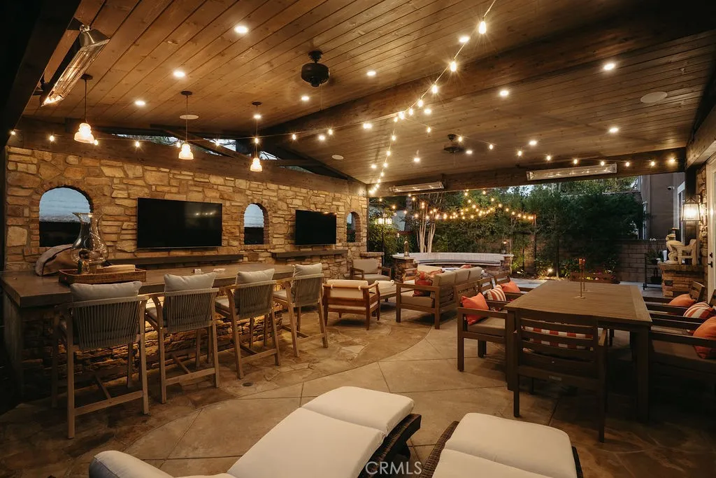 2555 Reynolds Drive, Tustin, California 92782 — photo 4