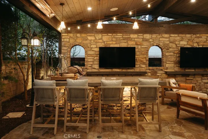 2555 Reynolds Drive, Tustin, California 92782