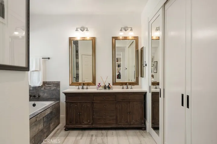 2555 Reynolds Drive, Tustin, California 92782