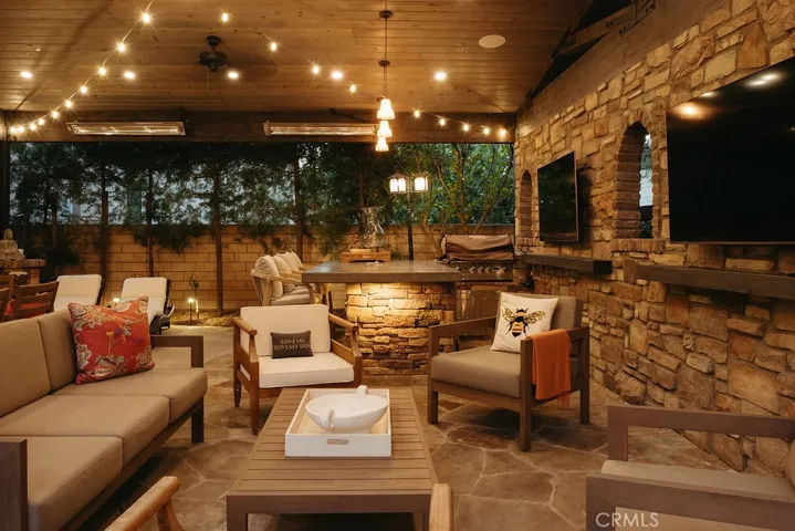 2555 Reynolds Drive, Tustin, California 92782