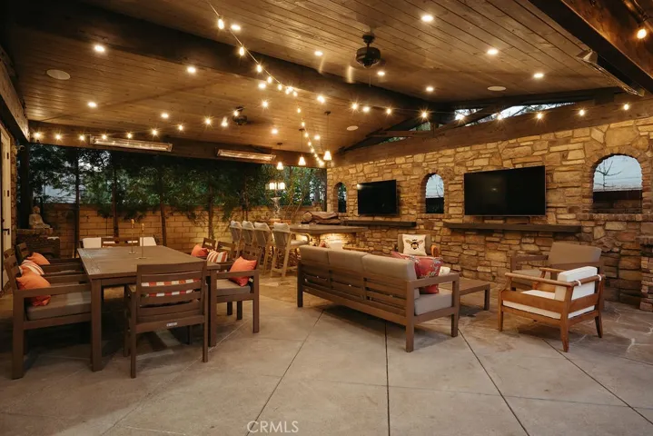 2555 Reynolds Drive, Tustin, California 92782