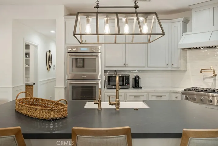 2555 Reynolds Drive, Tustin, California 92782