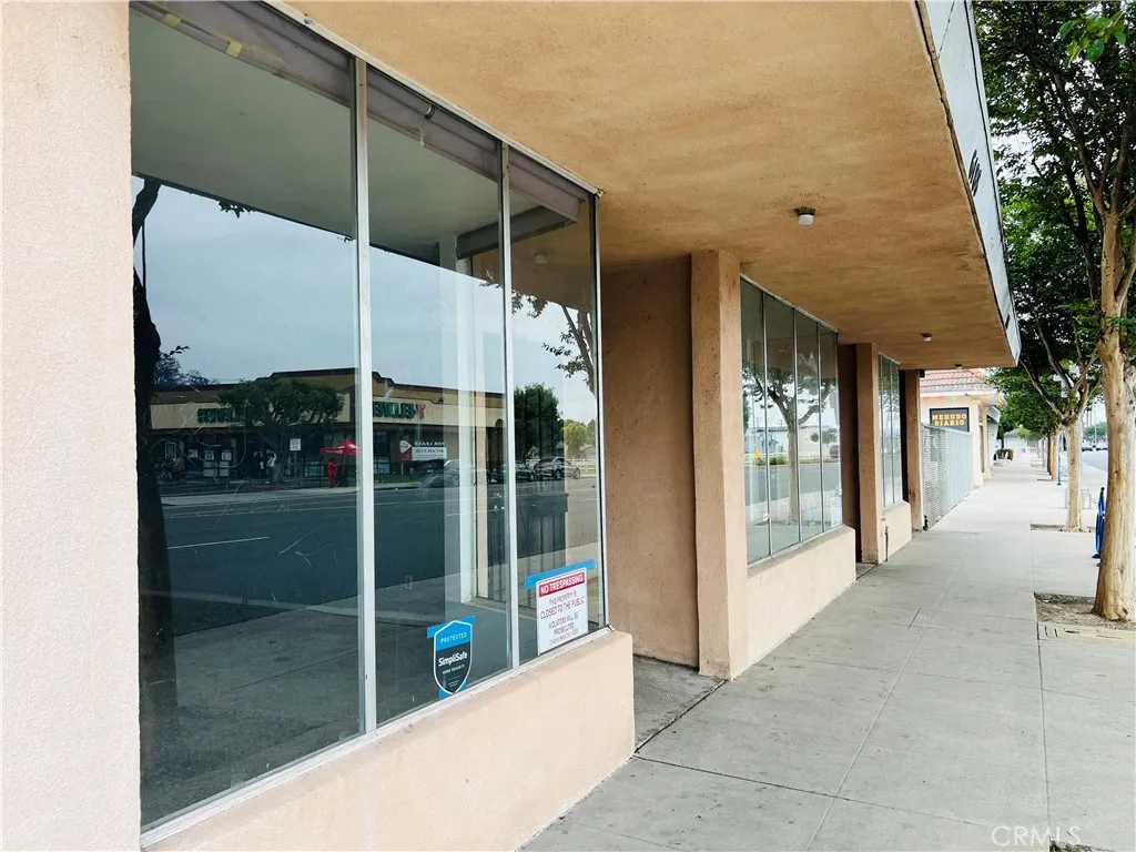 6184 Atlantic Ave, Long Beach, California 90805 — photo 5