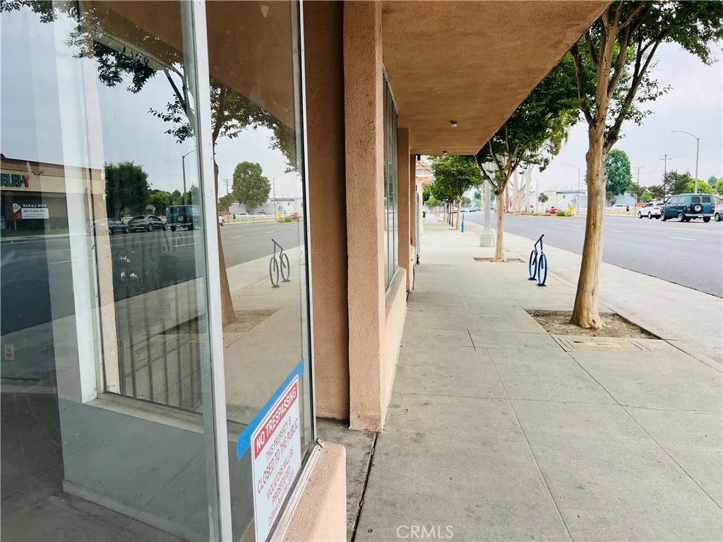 6184 Atlantic Ave, Long Beach, California 90805 — photo 4
