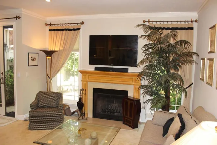 228 Flynn Avenue, Mountain View, California 94043