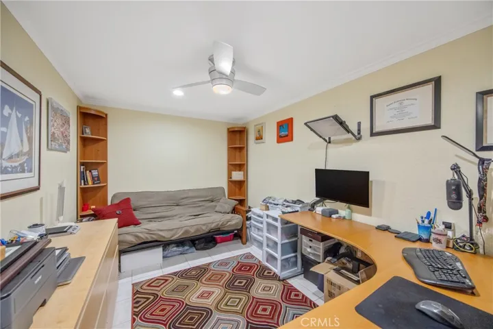 24440 Victory 15, Woodland Hills, California 91367