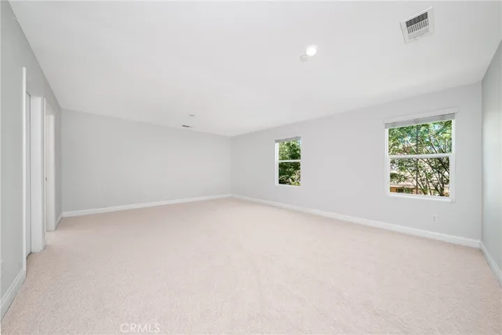 5080 S Oxford Ln., Ontario, California 91762