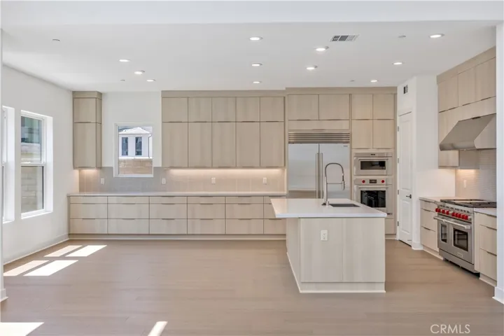169 Creation, Irvine, California 92618