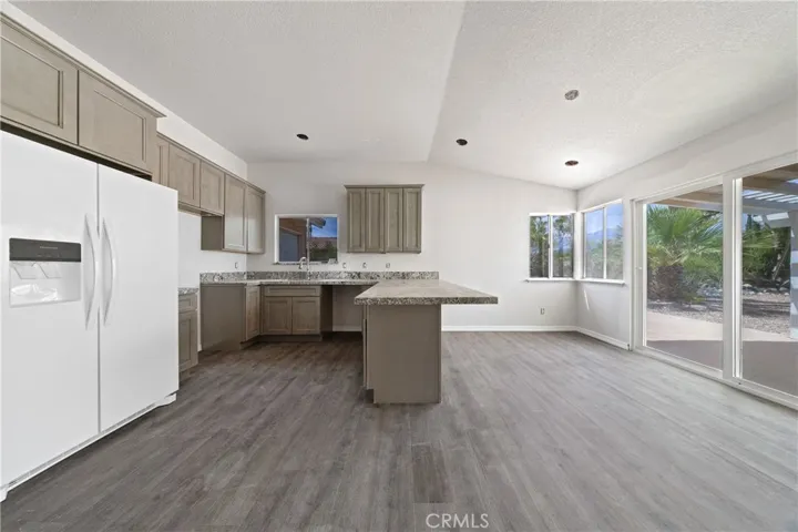 9607 Oakmount, Desert Hot Springs, California 92240