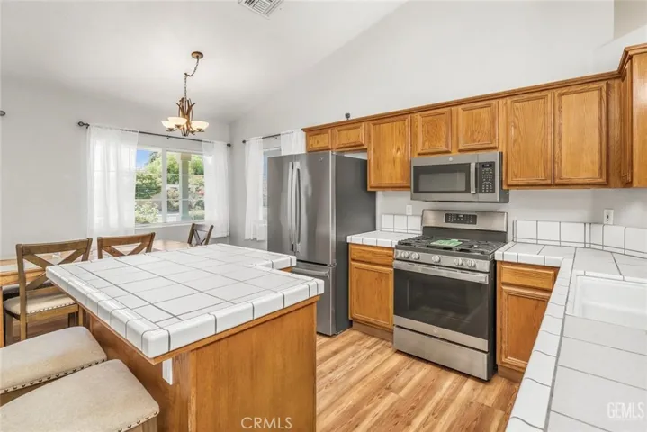 9004 Jenna Kathryn, Bakersfield, California 93312