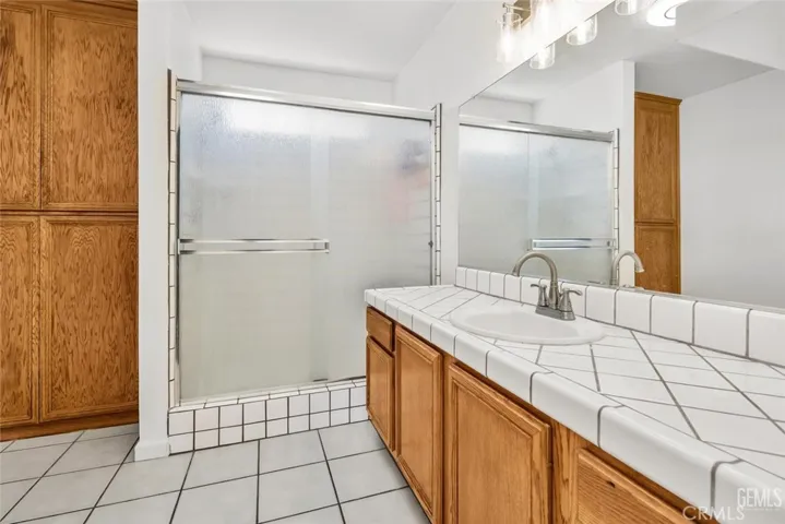 9004 Jenna Kathryn, Bakersfield, California 93312