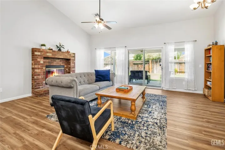 9004 Jenna Kathryn, Bakersfield, California 93312