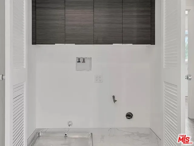 5752 Kester Avenue, Van Nuys, California 91411