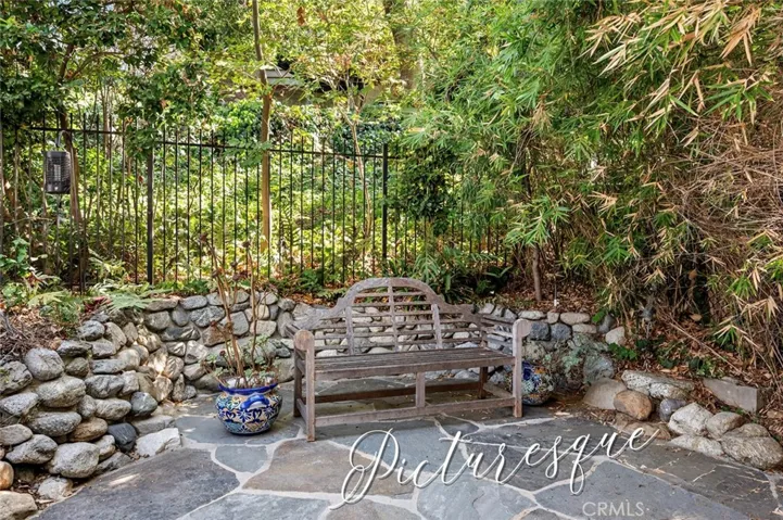 1422 La Loma, Pasadena, California 91105
