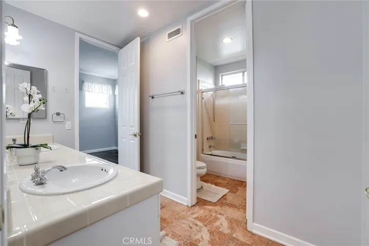 6885 Cambria Cove, Huntington Beach, California 92648