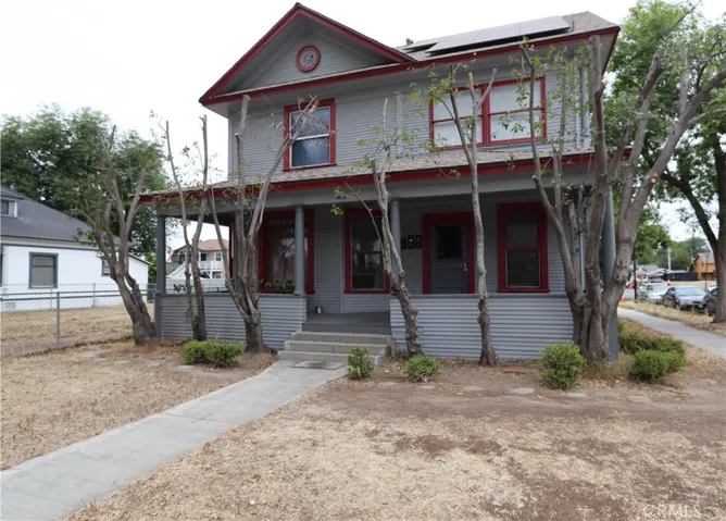 3907 Chestnut Street, Riverside, California 92501