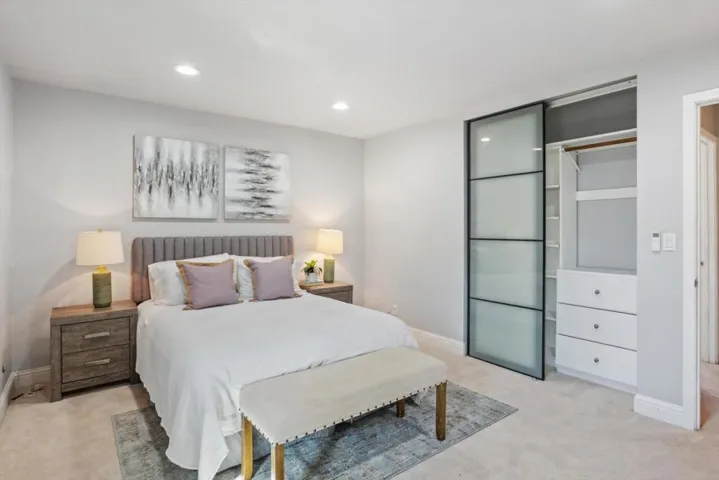 205 Red Oak Drive P, Sunnyvale, California 94086