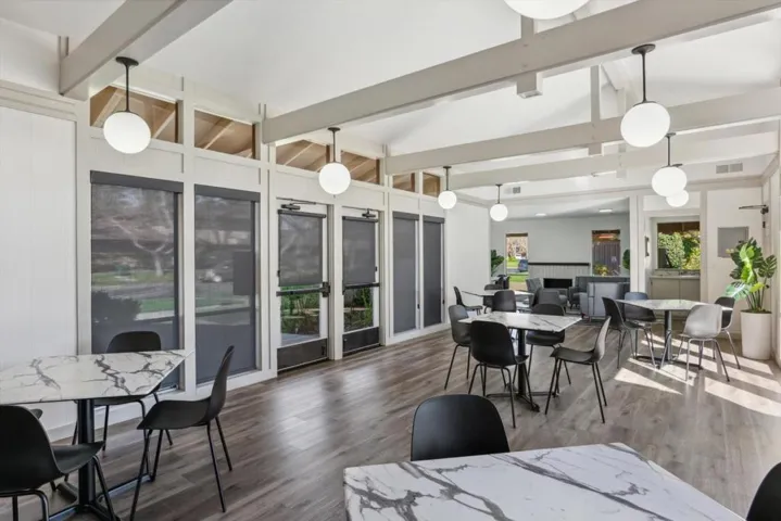 205 Red Oak Drive P, Sunnyvale, California 94086