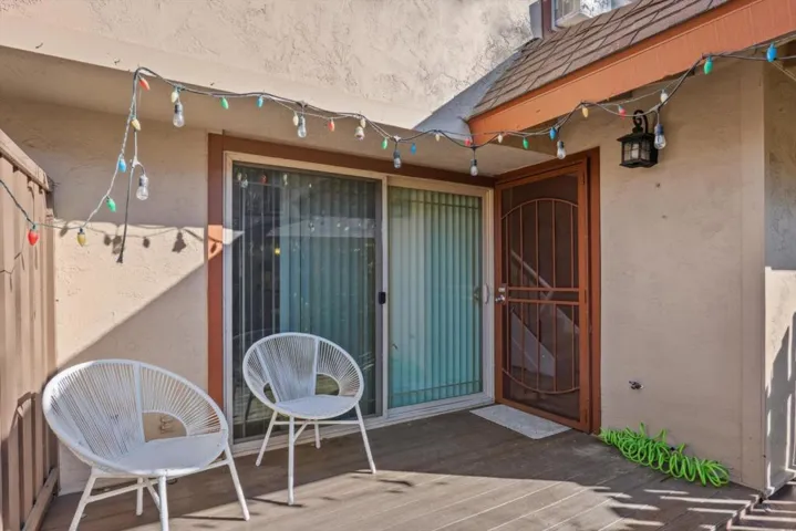 205 Red Oak Drive P, Sunnyvale, California 94086