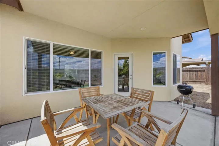 1906 Mcintosh Way, Bakersfield, California 93312
