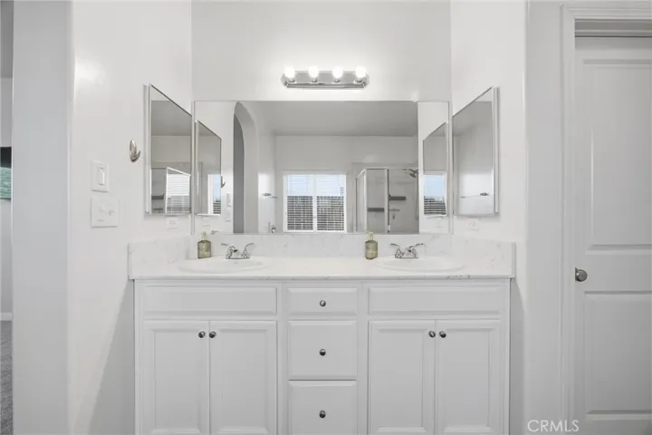 1906 Mcintosh Way, Bakersfield, California 93312