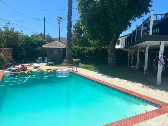 1016 Roldan, Simi Valley, California 93065