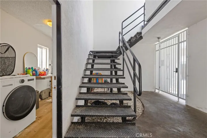 3906 Pacific Avenue, Marina Del Rey, California 90292