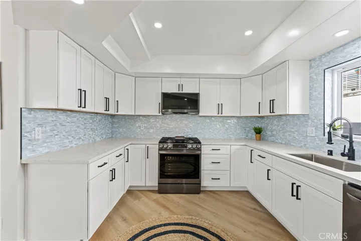 3906 Pacific Avenue, Marina Del Rey, California 90292