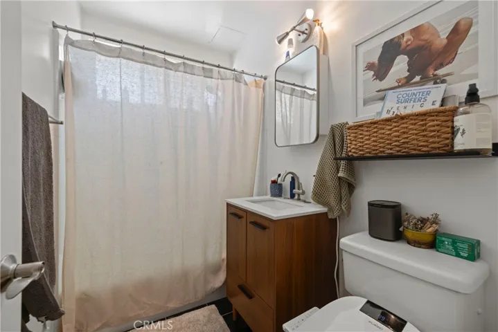 3906 Pacific Avenue, Marina Del Rey, California 90292