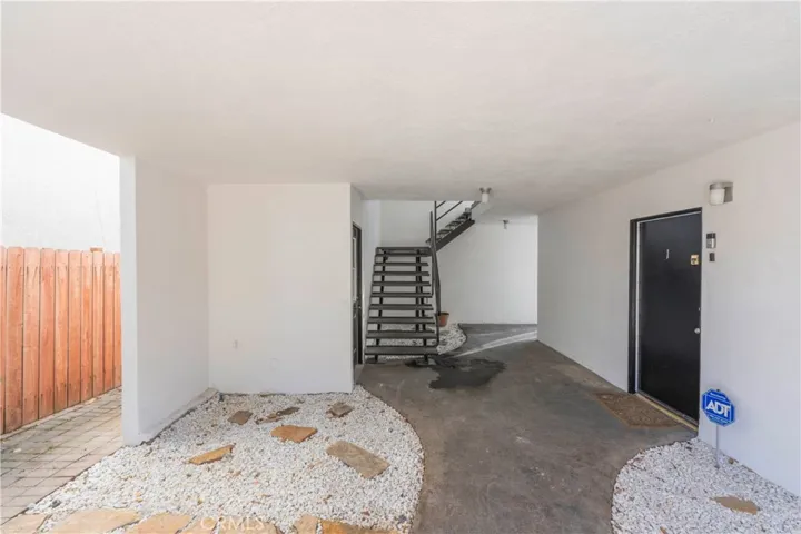3906 Pacific Avenue, Marina Del Rey, California 90292