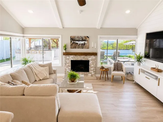 24321 Encorvado Lane, Mission Viejo, California 92691