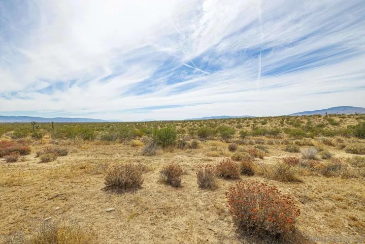 0 112th St W, Rosamond, California 93560