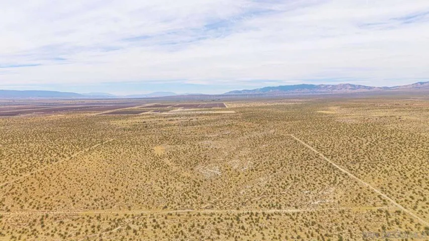 0 112th St W, Rosamond, California 93560