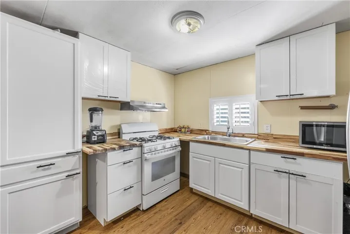 18540 Soledad Canyon 124, Canyon Country, California 91351