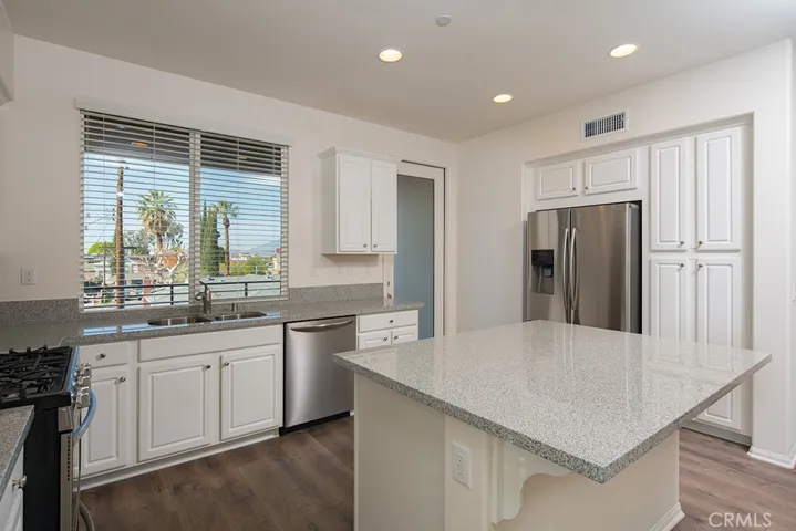 422 W Route 66 94, Glendora, California 91740