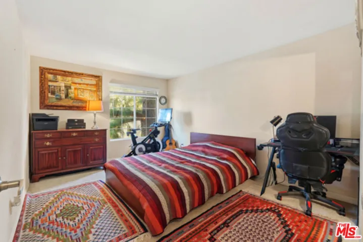 21450 Burbank Boulevard 314, Woodland Hills, California 91367