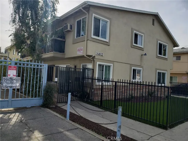 14612 Wyandotte 9, Van Nuys, California 91405
