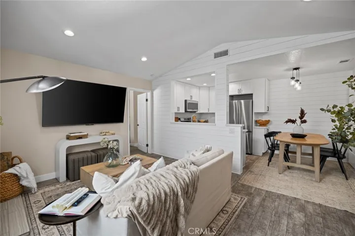 7 Rosa, Rancho Santa Margarita, California 92688