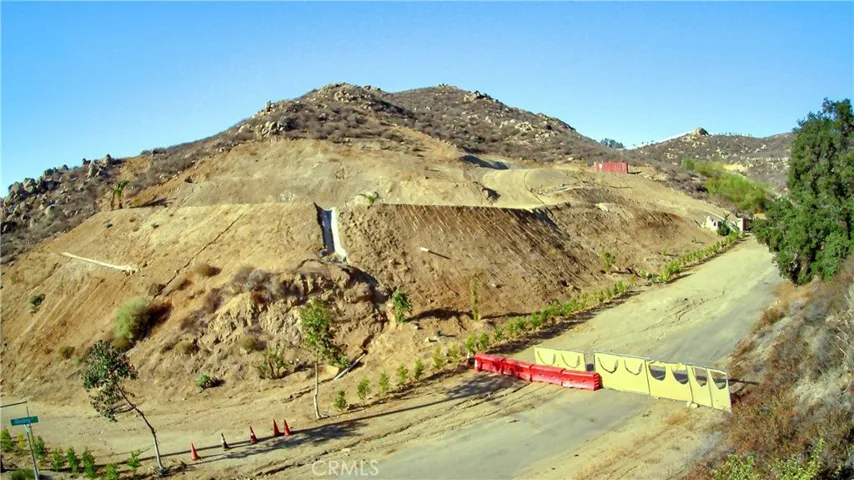 20653 Mustang Court, Lake Mathews, California 92570