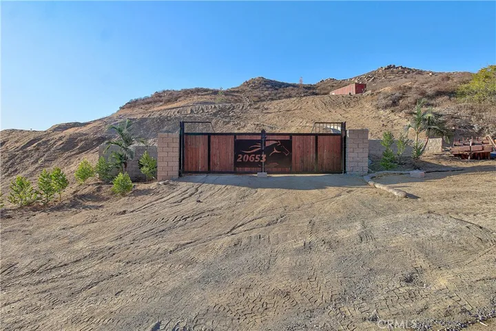 20653 Mustang Court, Lake Mathews, California 92570