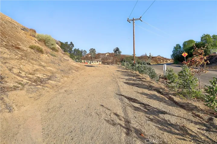 20653 Mustang Court, Lake Mathews, California 92570
