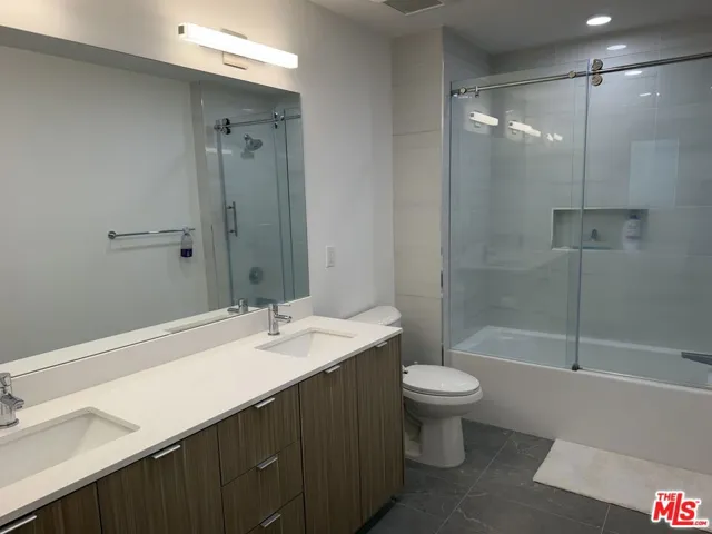 12078 Guerin 207, Studio City, California 91604