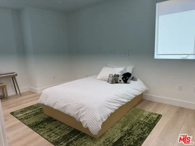 12078 Guerin 207, Studio City, California 91604
